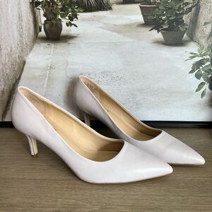 🩵 🆕Franco Sarto Leather Tudor Lilac pointed closed toe Heels